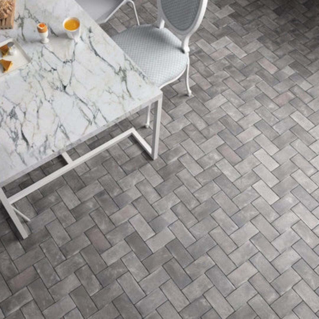 Commercial Light Traffic