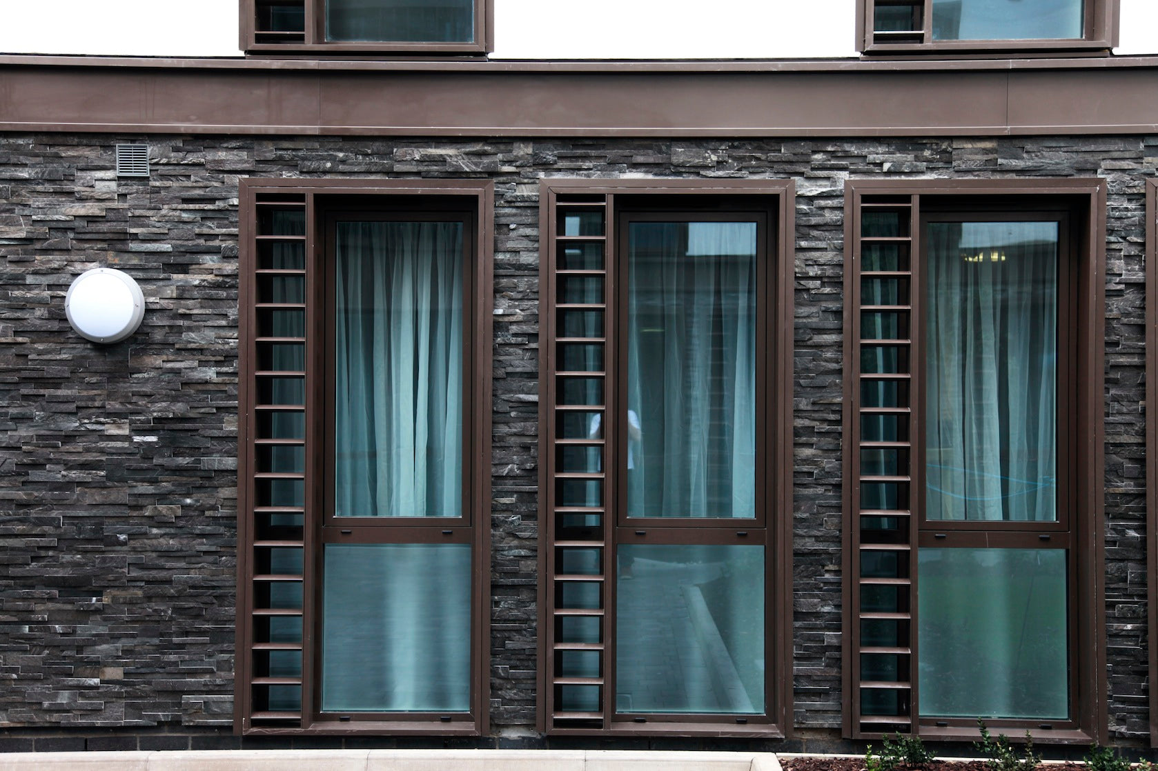 Stacked Stone Panels Slim Line - Architessa