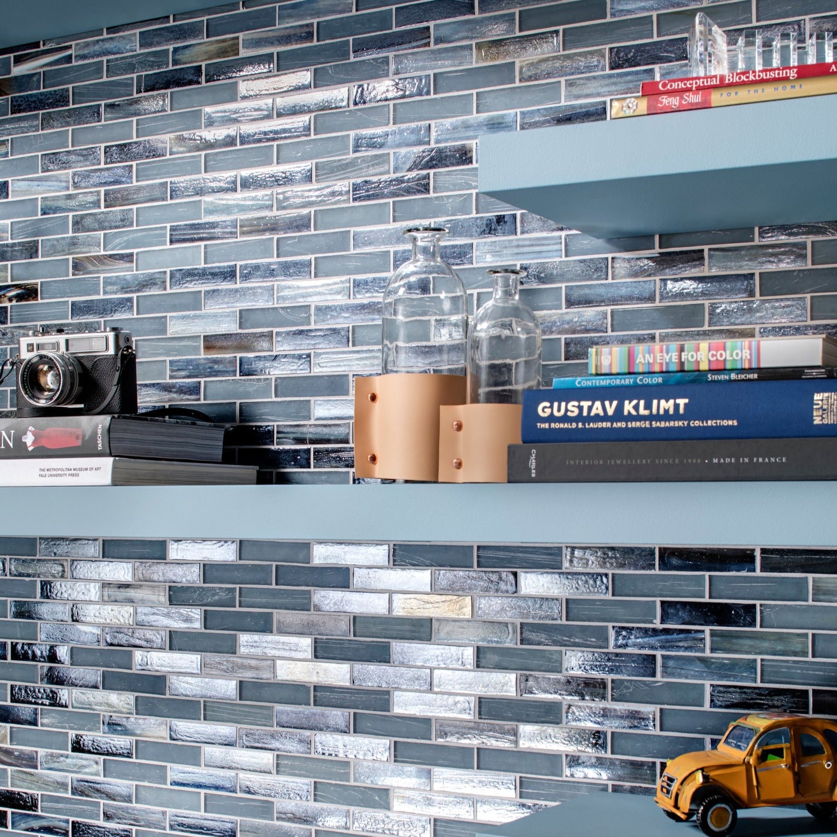 Tommy Bahama - Architessa