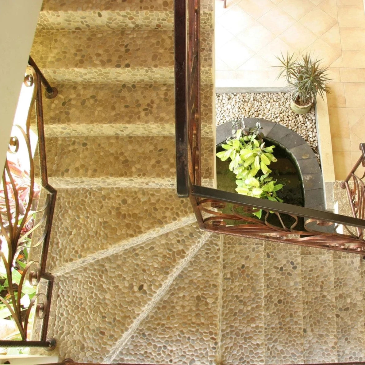 Perfect Pebble - Architessa