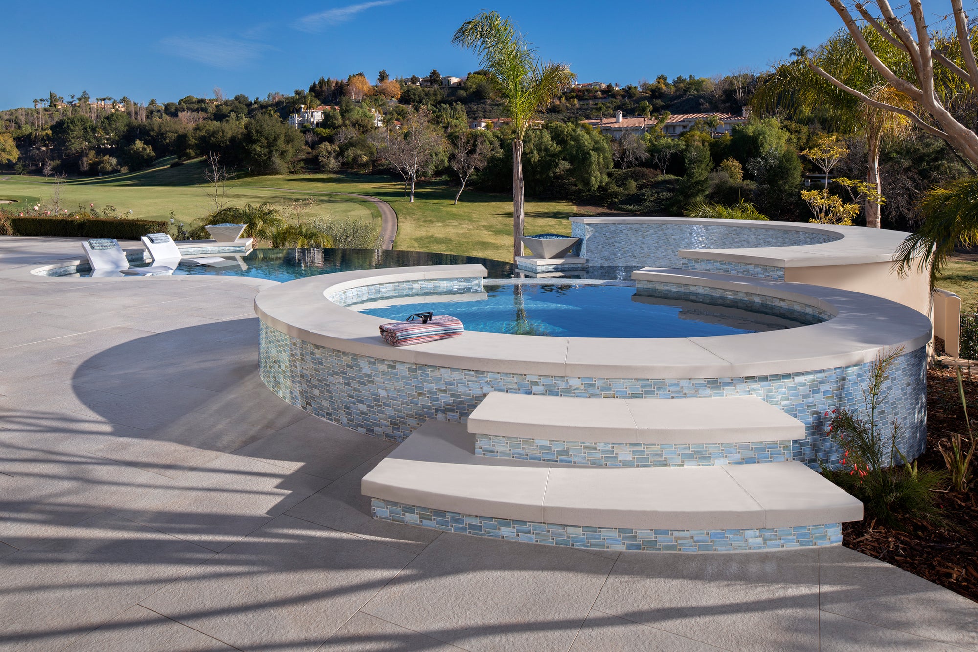 Tommy Bahama - Architessa