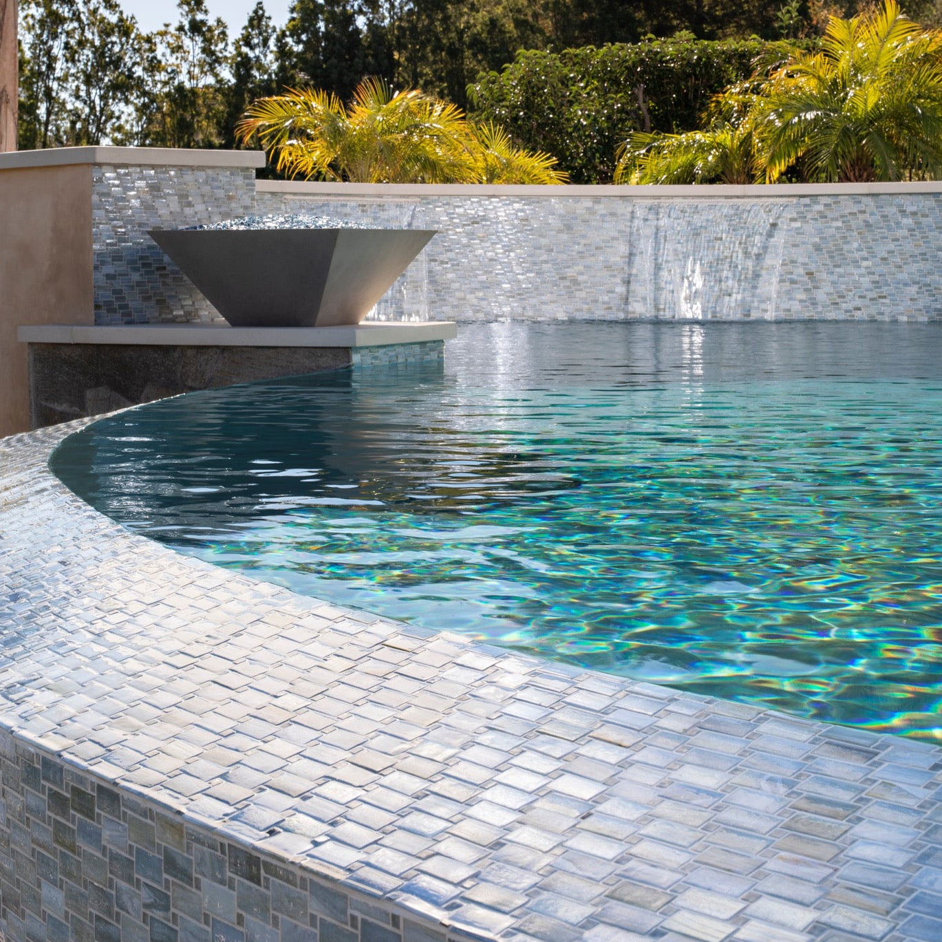 Tommy Bahama - Architessa