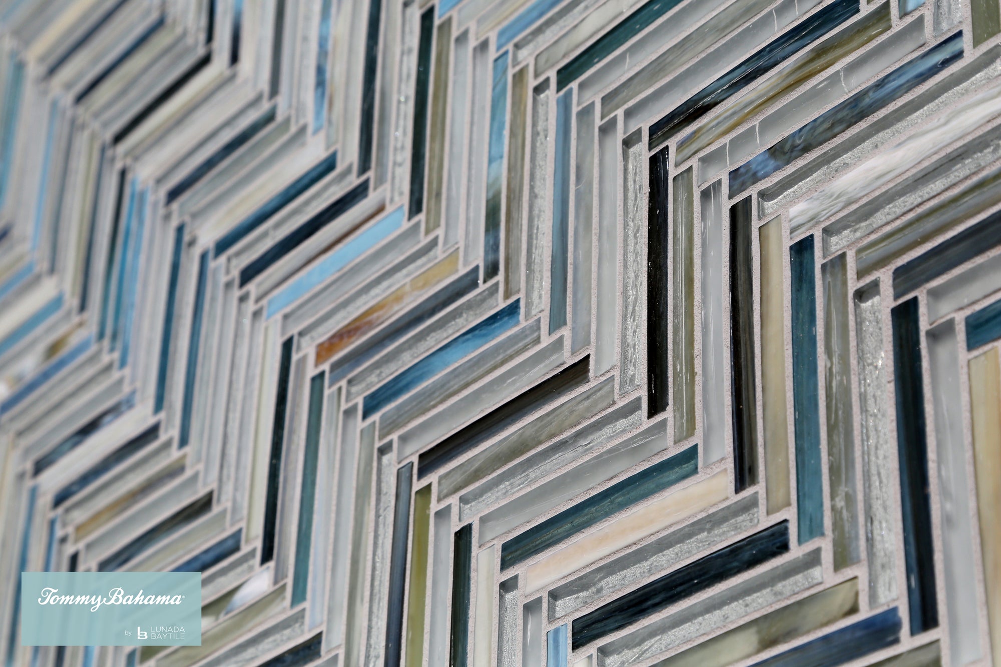 Tommy Bahama - Architessa