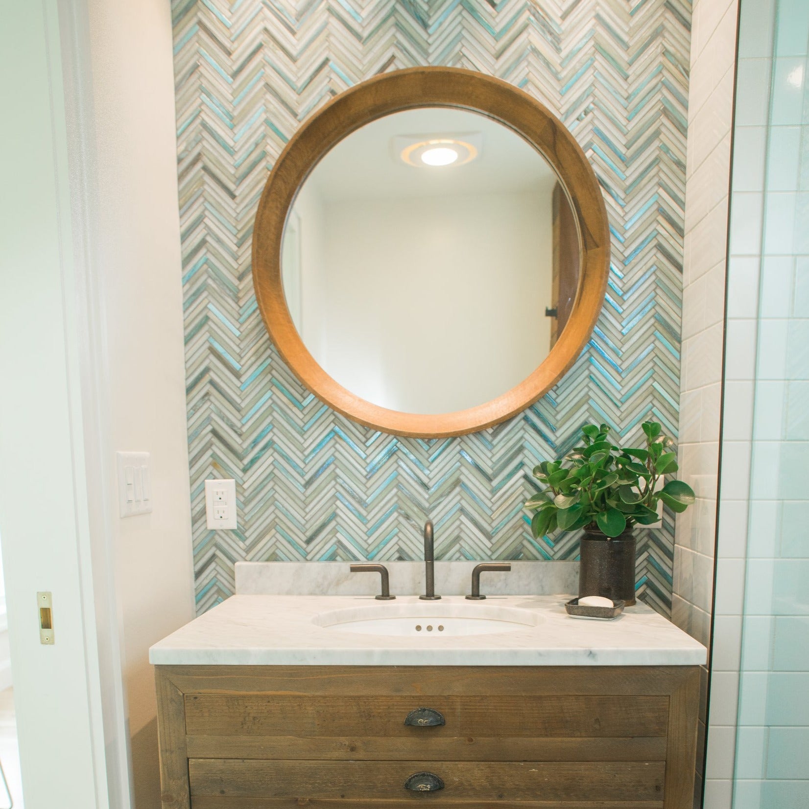 Tommy Bahama - Architessa